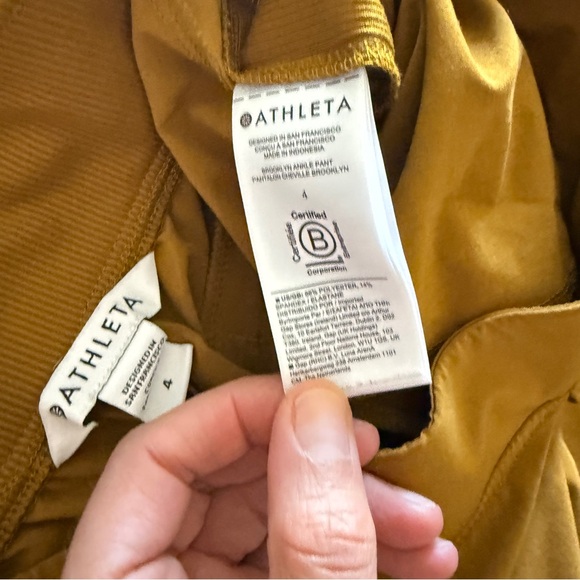 Nwot Athleta Brooklyn Mid Rise Ankle Pant Brass Yellow Gold size 4 - Picture 7 of 8